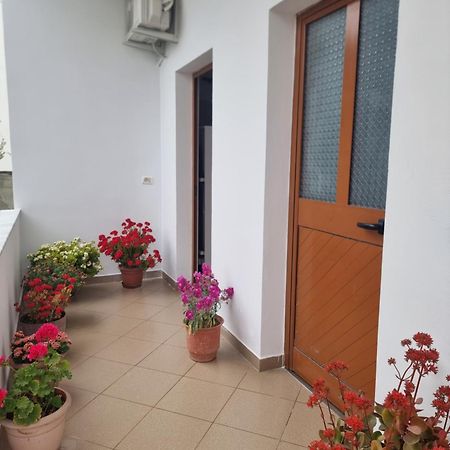 Rooms For Rent Дуррес Экстерьер фото